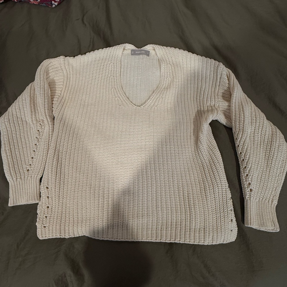 Everlane Cream V-Neck Sweater